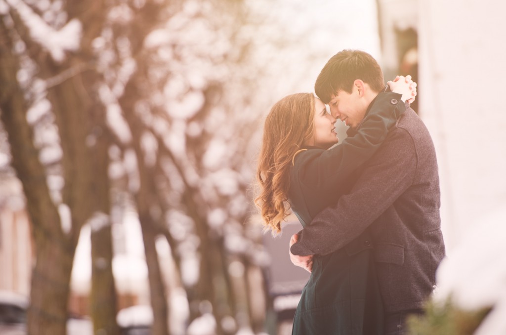 Tom Studios winter engagement session Sun flare