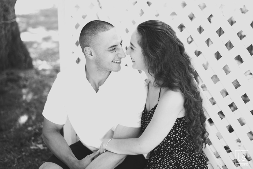 tomstudios_oneida engagement session-10