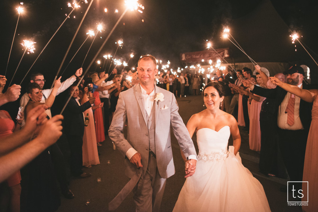 Kaitlin and Michael's wedding at Timber banks with Tom Studios