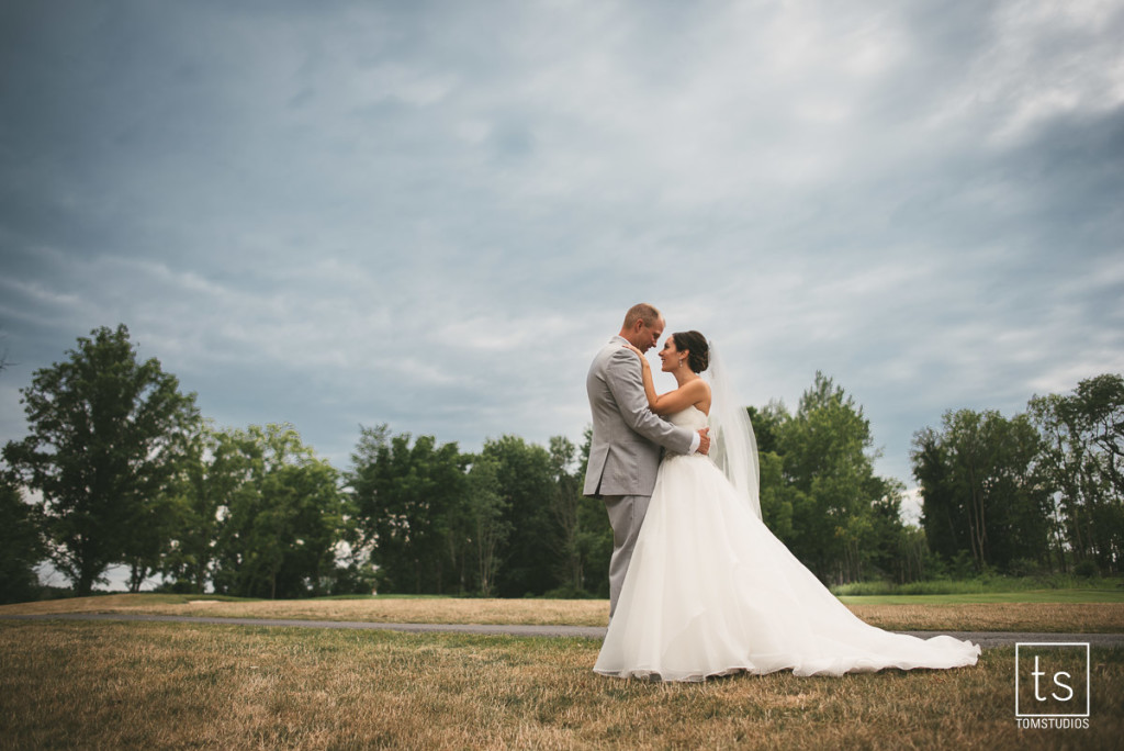 Kaitlin and Michael's wedding at Timber banks with Tom Studios